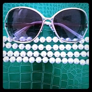 Vera Wang sunnies
